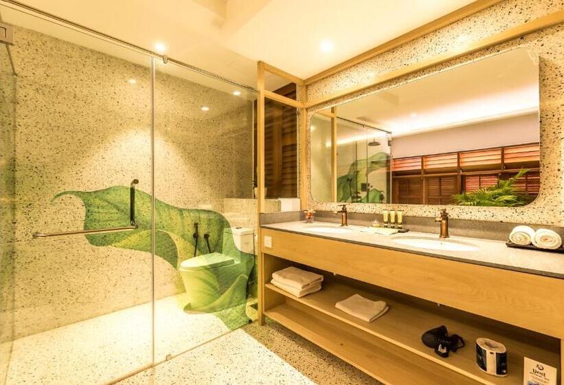 سوئیت با تخت بزرگ, Tien Terrace