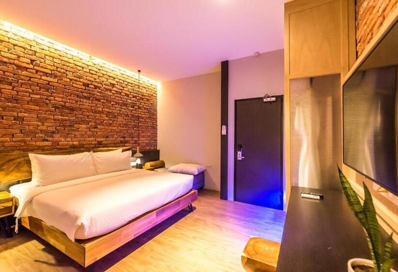سوئیت با تخت بزرگ, Tien Terrace