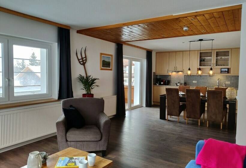 Апартаменты Comfort 3 Спальни, Gästehaus Enzian