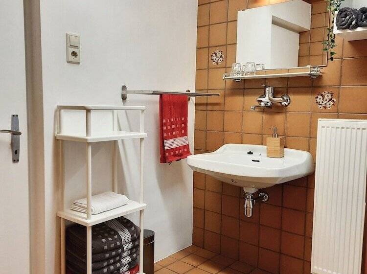 Апартаменты Comfort 3 Спальни, Gästehaus Enzian