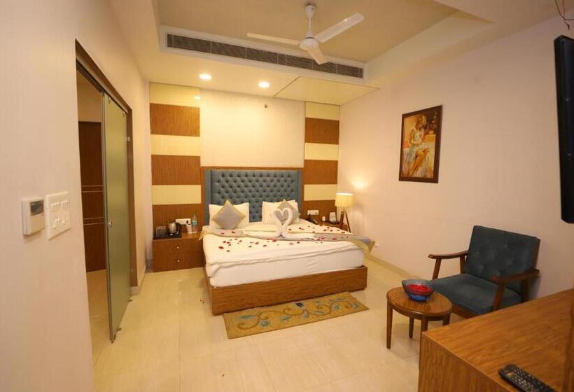 总统套房, Jm Vistaraa