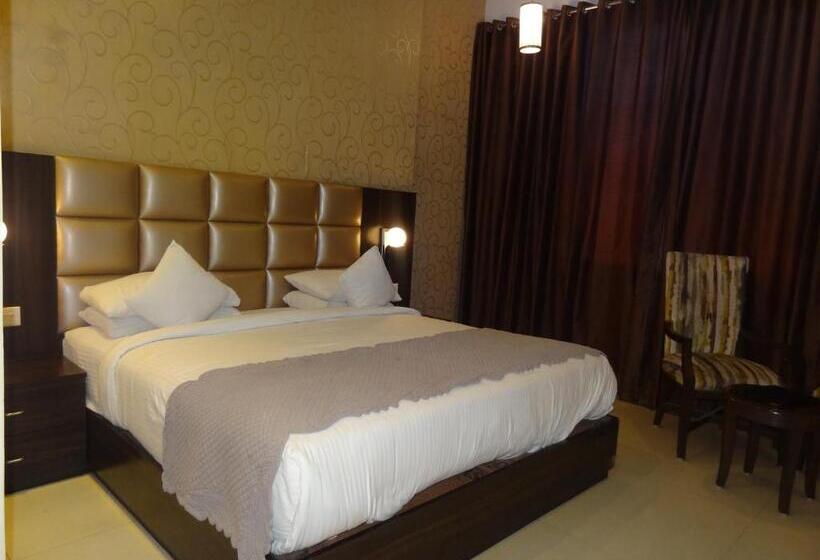 高级大房间, Jm Vistaraa