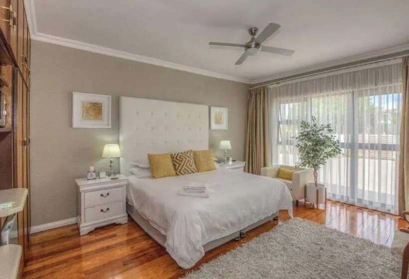 اتاق لوکس, Cashmere Suites