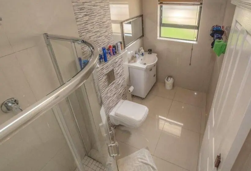 اتاق کلاس بیزنس, Cashmere Suites