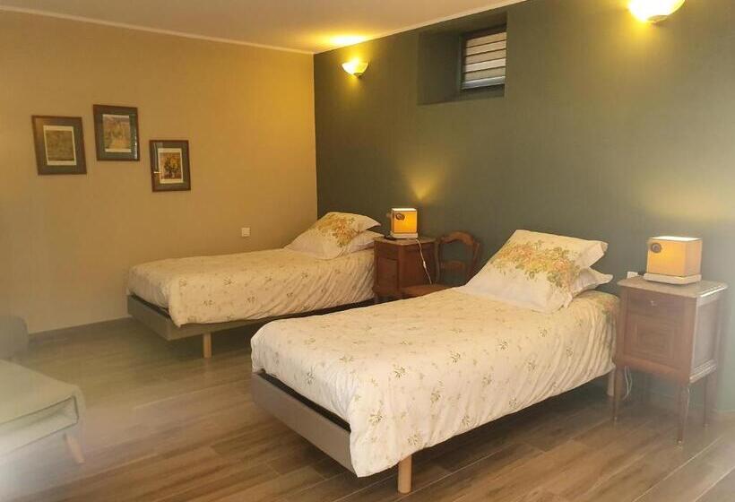 חדר בסיסי, Graine De Rêves