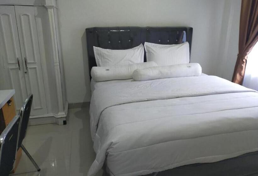 Deluxe Zimmer, Reddoorz Near Palembang Airport 2