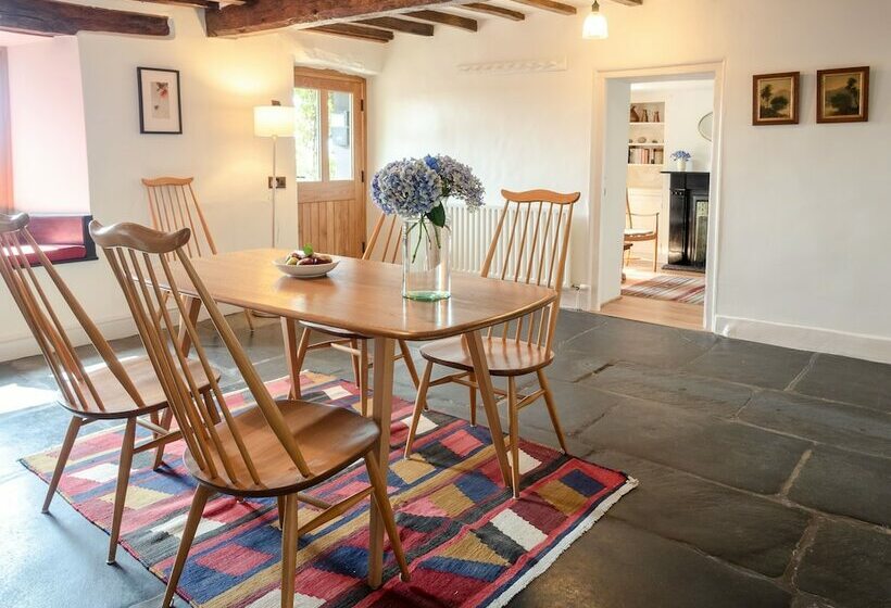 1ベッドルームハウス, Wayside Cottage