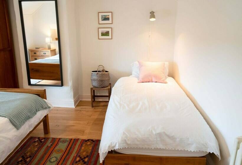 침실 1개 주택, Wayside Cottage