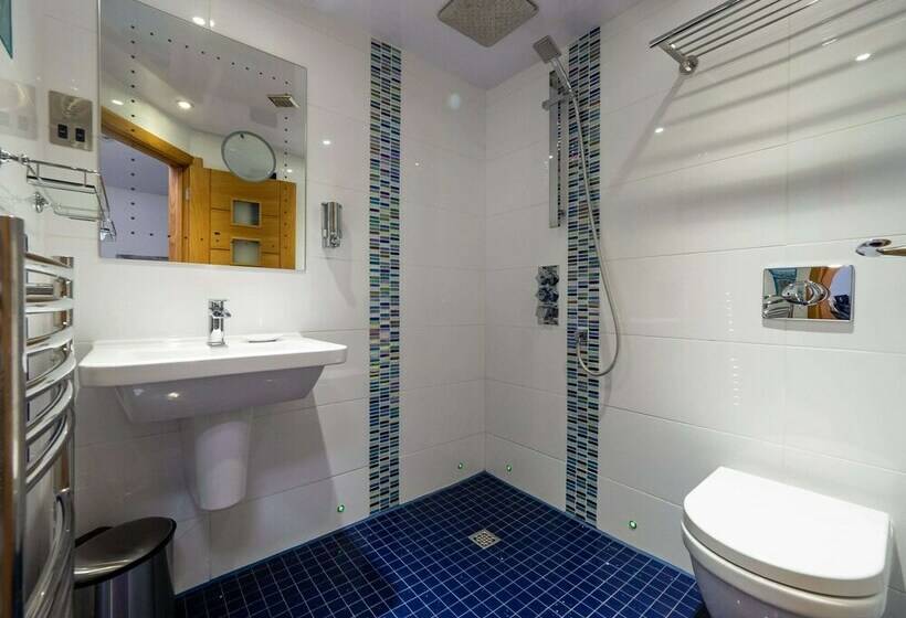 1ベッドルームハウス, Wayside Cottage