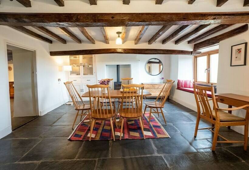 1ベッドルームハウス, Wayside Cottage