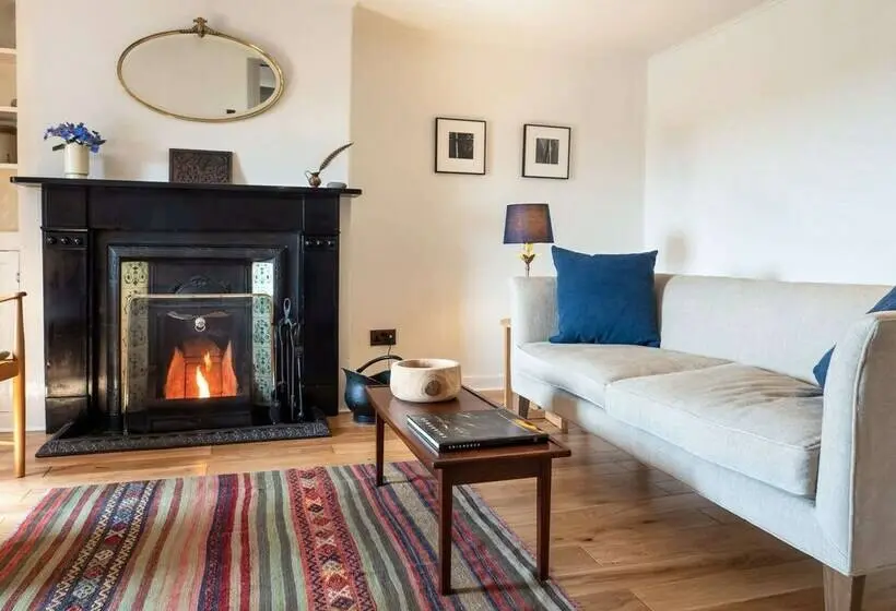 Casa 1 Dormitori, Wayside Cottage