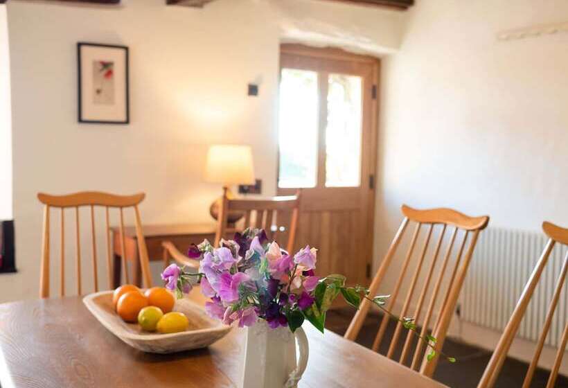 1ベッドルームハウス, Wayside Cottage