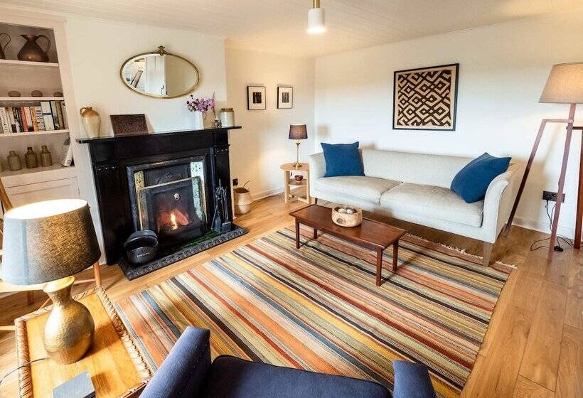 1ベッドルームハウス, Wayside Cottage