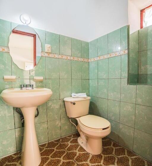 Standart Oda, El Manglar