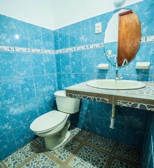 Üç Kişilik Rahat Oda, El Manglar