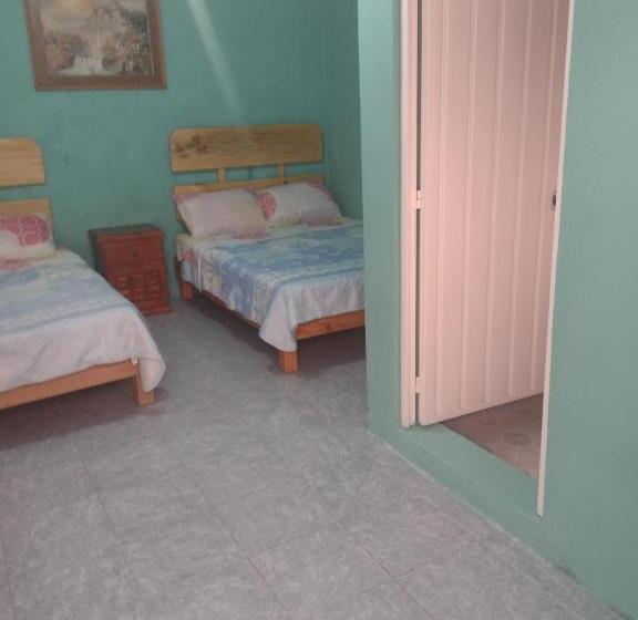 Chambre Quadruple Standard, Hostal Eclipse Oaxaca