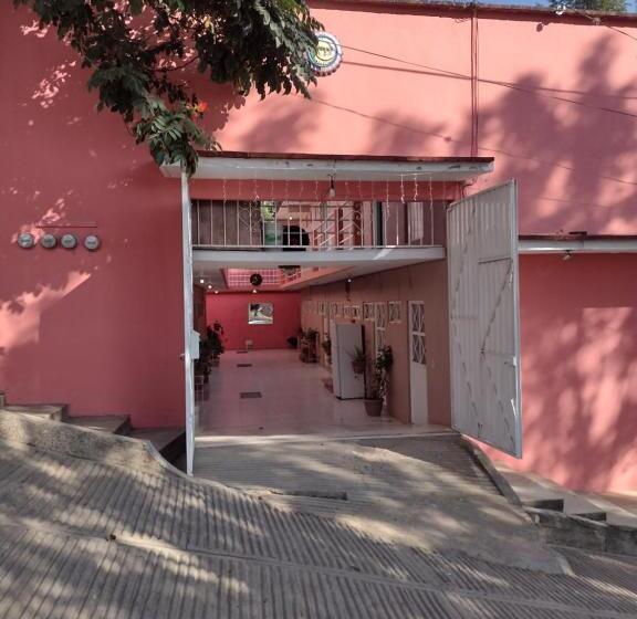 Chambre Quadruple Standard, Hostal Eclipse Oaxaca