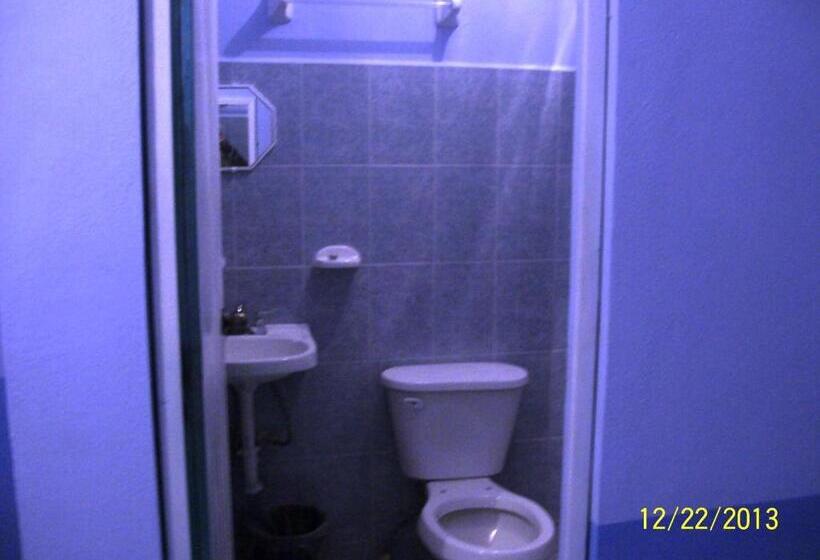 Chambre Quadruple Standard, Hostal Eclipse Oaxaca