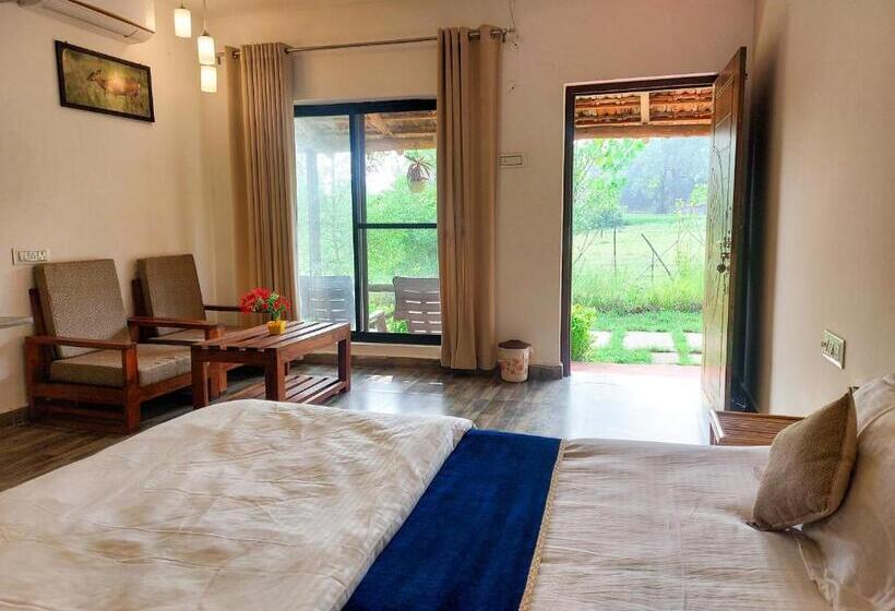 발코니 디럭스 룸, Grand Narmada Jungle Homestay Resort Bandhavgarh