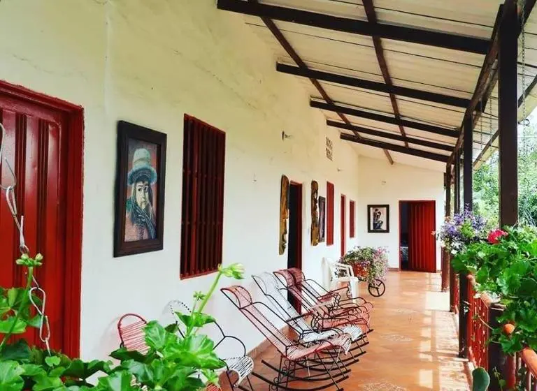 Perhehuone, Villa Sonia Eco Hostel