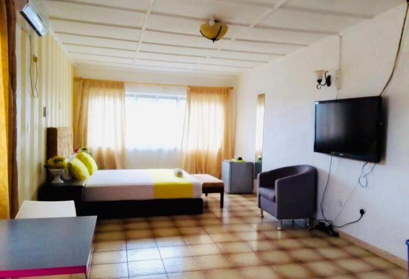 اتاق سوپریور, Zunox Guest House