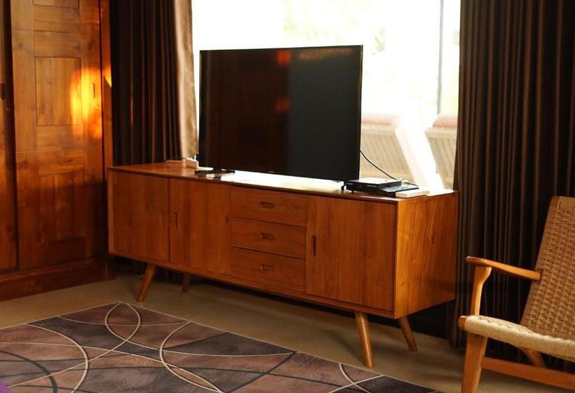 经济房, Lucca Resort & Residence