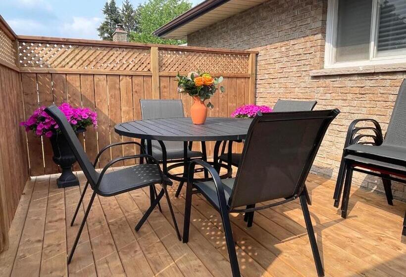 غرفة قياسية, Hammer Haus Iii