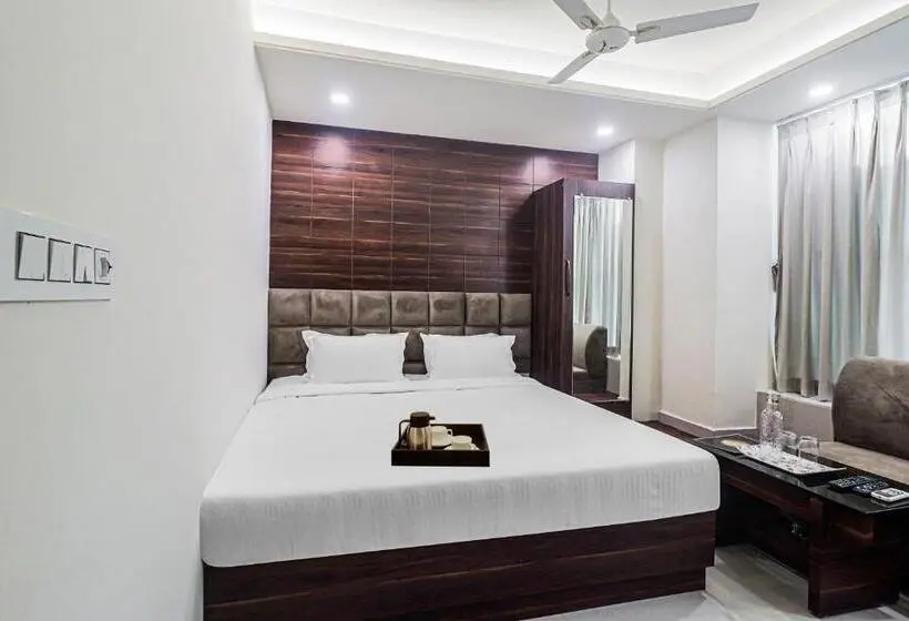 اتاق لوکس, Super Townhouse Marina