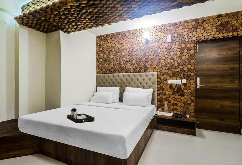 스위트, Super Townhouse Marina