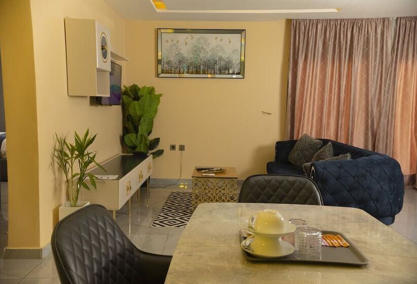 סוויטה אקזקיוטיב, Bnb Hotel Spa