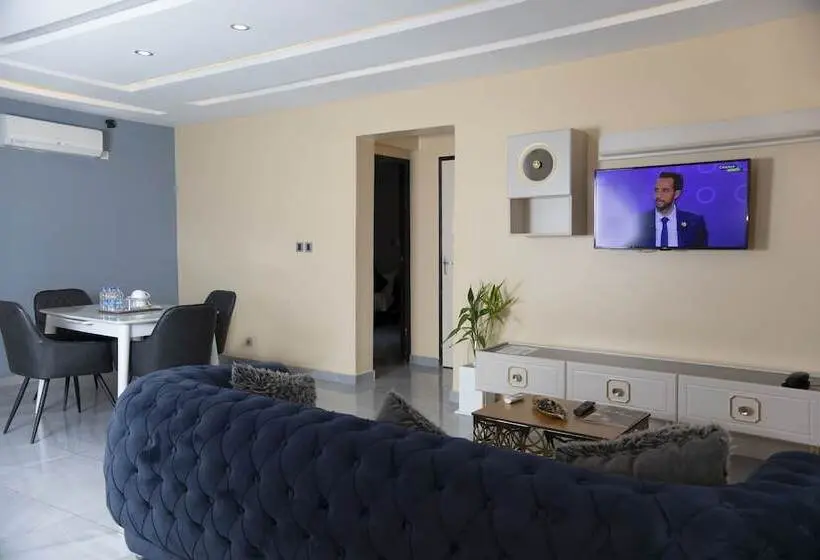 سوییت اجرایی, Bnb Hotel Spa