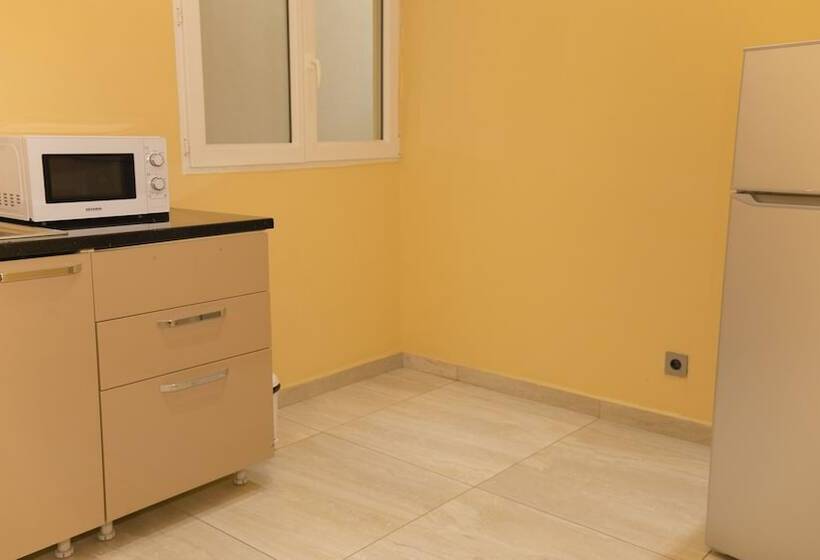 סוויטה אקזקיוטיב, Bnb Hotel Spa