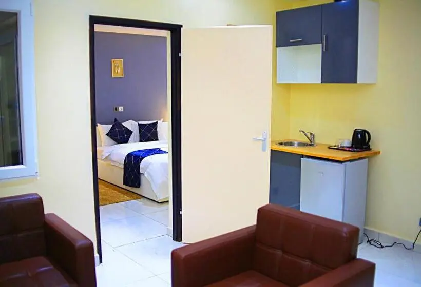 سوییت جونیور, Bnb Hotel Spa