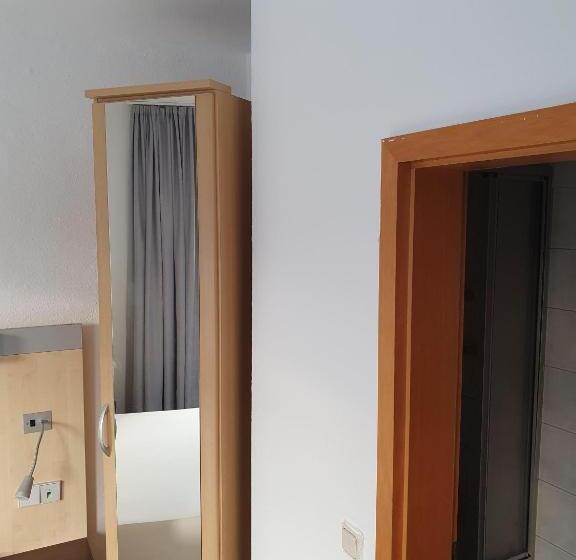 غرفة إقتصادية فردية, Pension Stettiner Hof