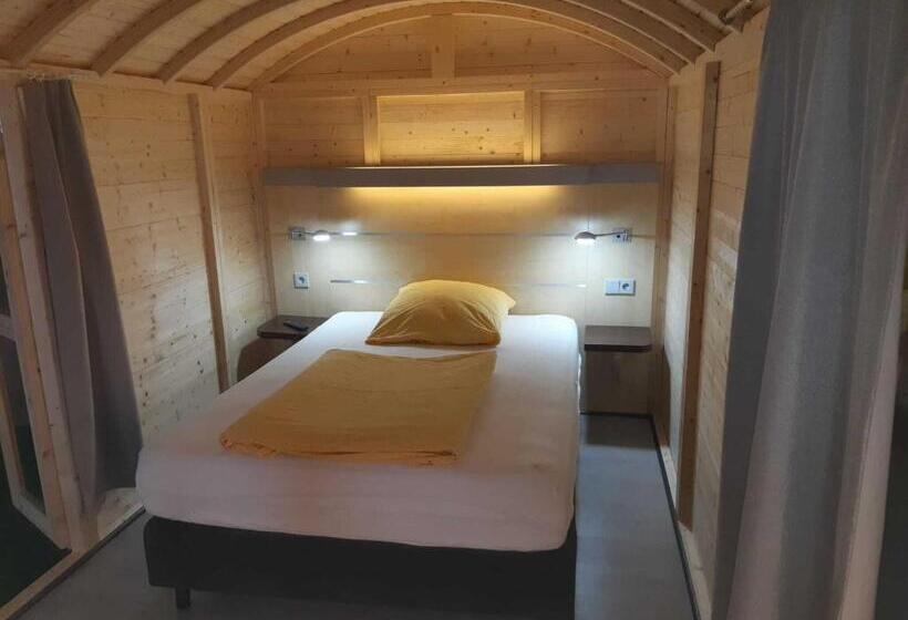 شقة غرفة واحدة, Pension Stettiner Hof