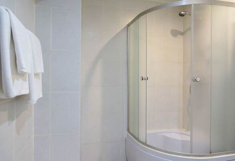 اتاق استاندارد, City Hotel