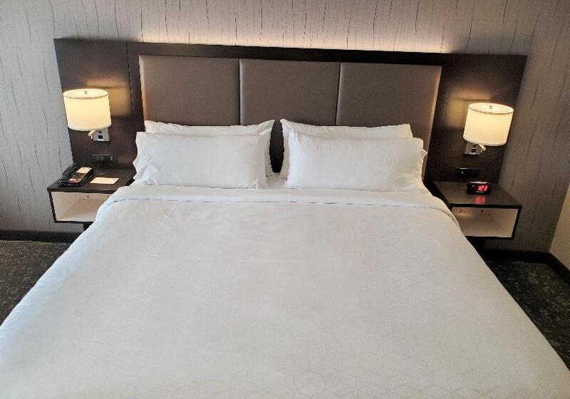 주니어 스위트 풀장 전망, Marriott Residences Salgados Resort, Algarve