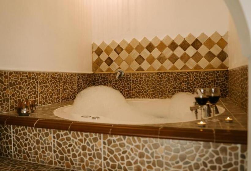 סוויטה דלוקס, Hospedería Ballesteros