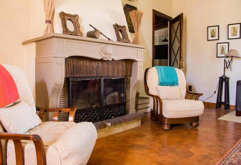 小型套房, Mas El Cuquello