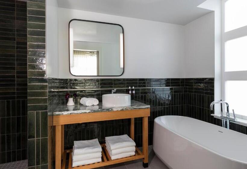 Suite with Terrace, Kissel Uptown Oakland, In The Unbound Collection By Hyatt