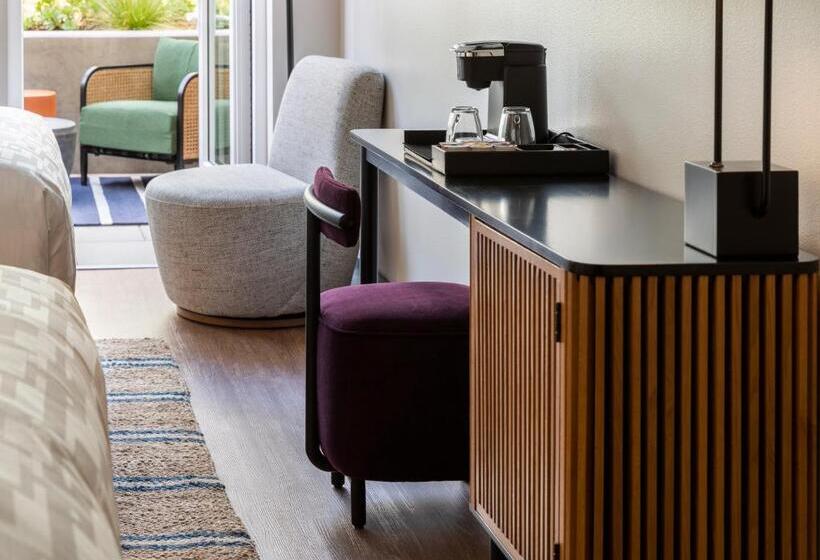 اتاق استاندارد با تخت دو نفره بزرگ, Kissel Uptown Oakland, In The Unbound Collection By Hyatt