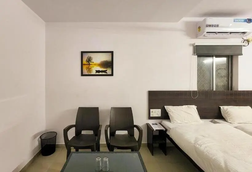 デラックスファミリールーム, Shivani Inn Hotel & Banquet