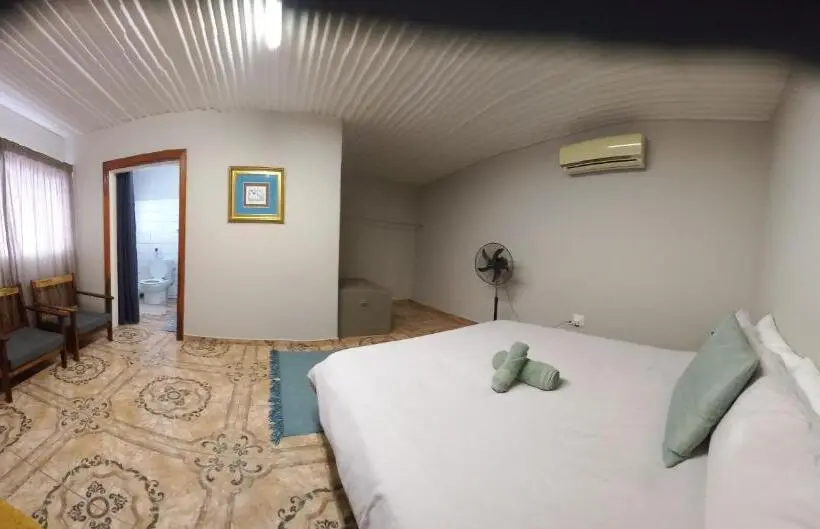 اتاق خانوادگی, Urban Farm Haus Guesthouse