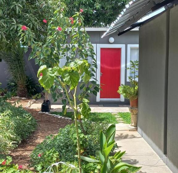 اتاق لوکس, Urban Farm Haus Guesthouse