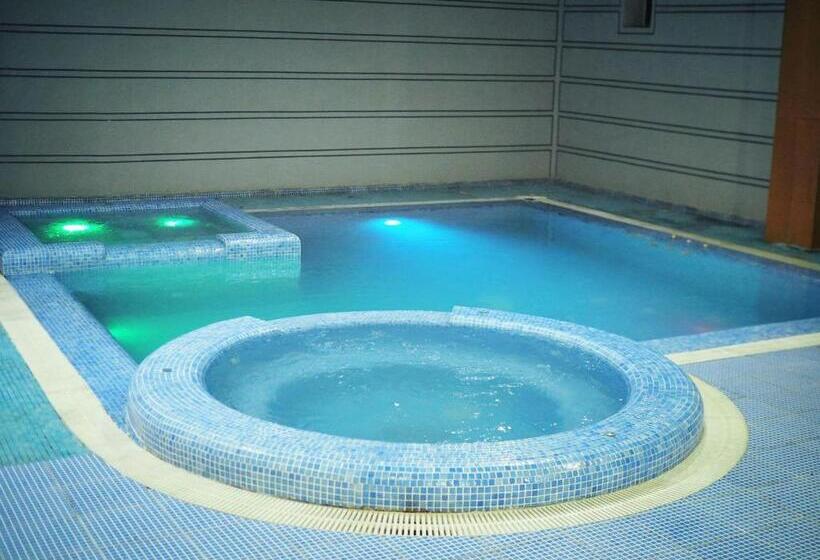 اتاق استاندارد با سرویس بهداشتی مشترک, Al Arda Avenue