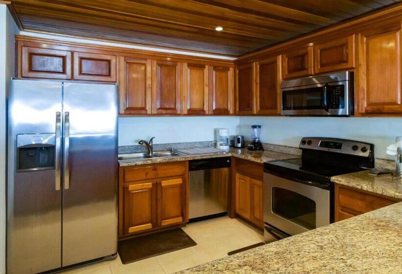 带大床的套房, Hol Chan Reef Resort & Villas