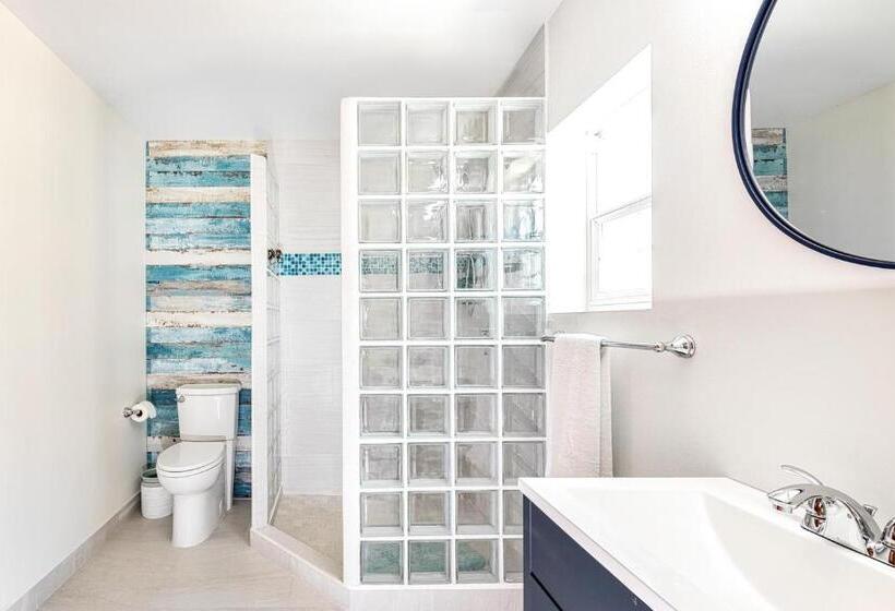 带大床的复式套间, Hol Chan Reef Resort & Villas