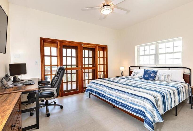 带大床的复式套间, Hol Chan Reef Resort & Villas