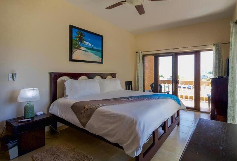 带大床的套房, Hol Chan Reef Resort & Villas