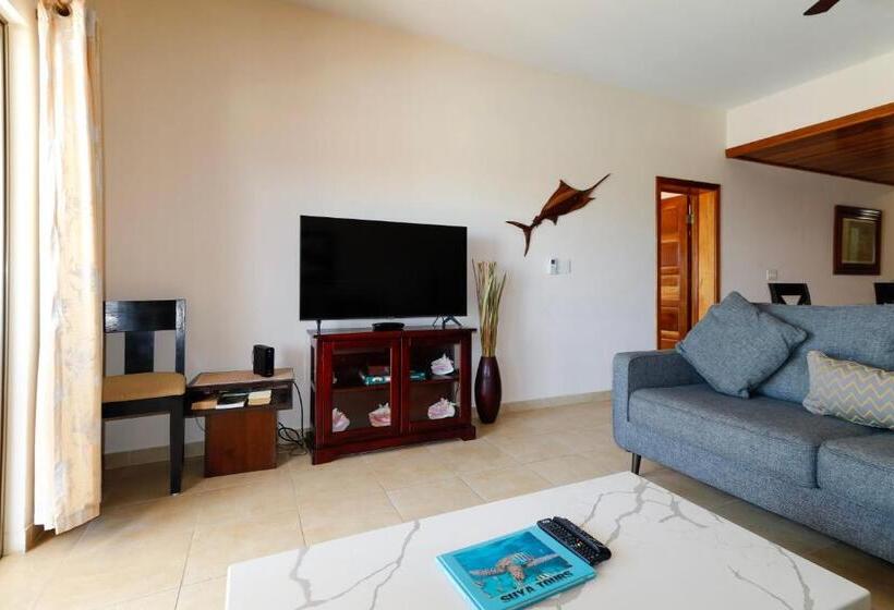 带大床的套房, Hol Chan Reef Resort & Villas